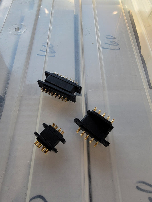 Connector for Electronic wiring