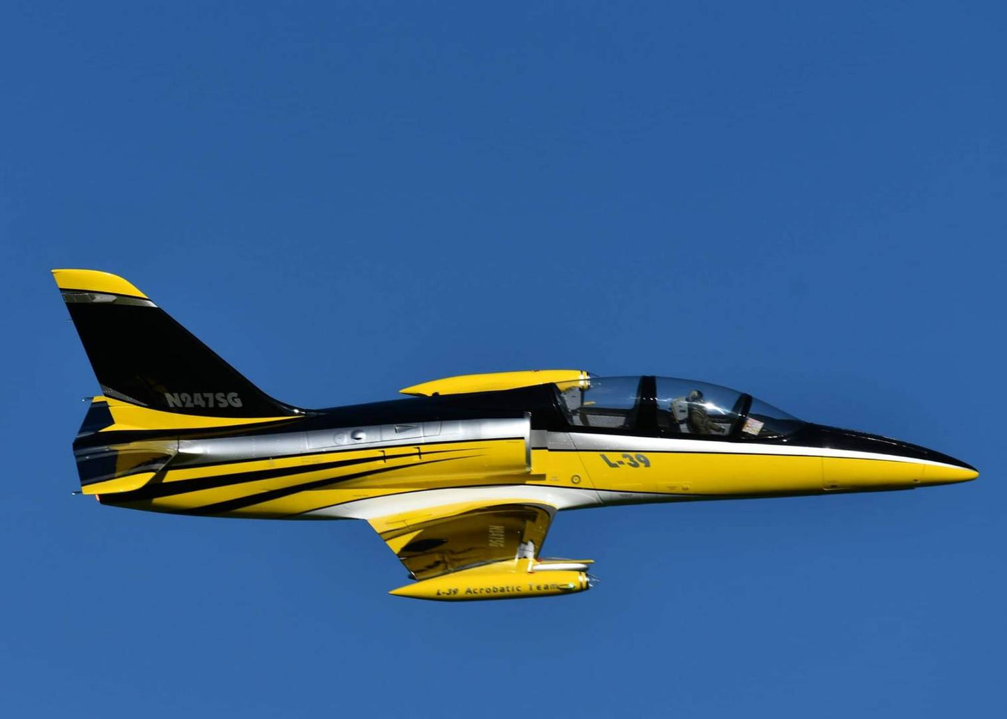 EA L39 Sport