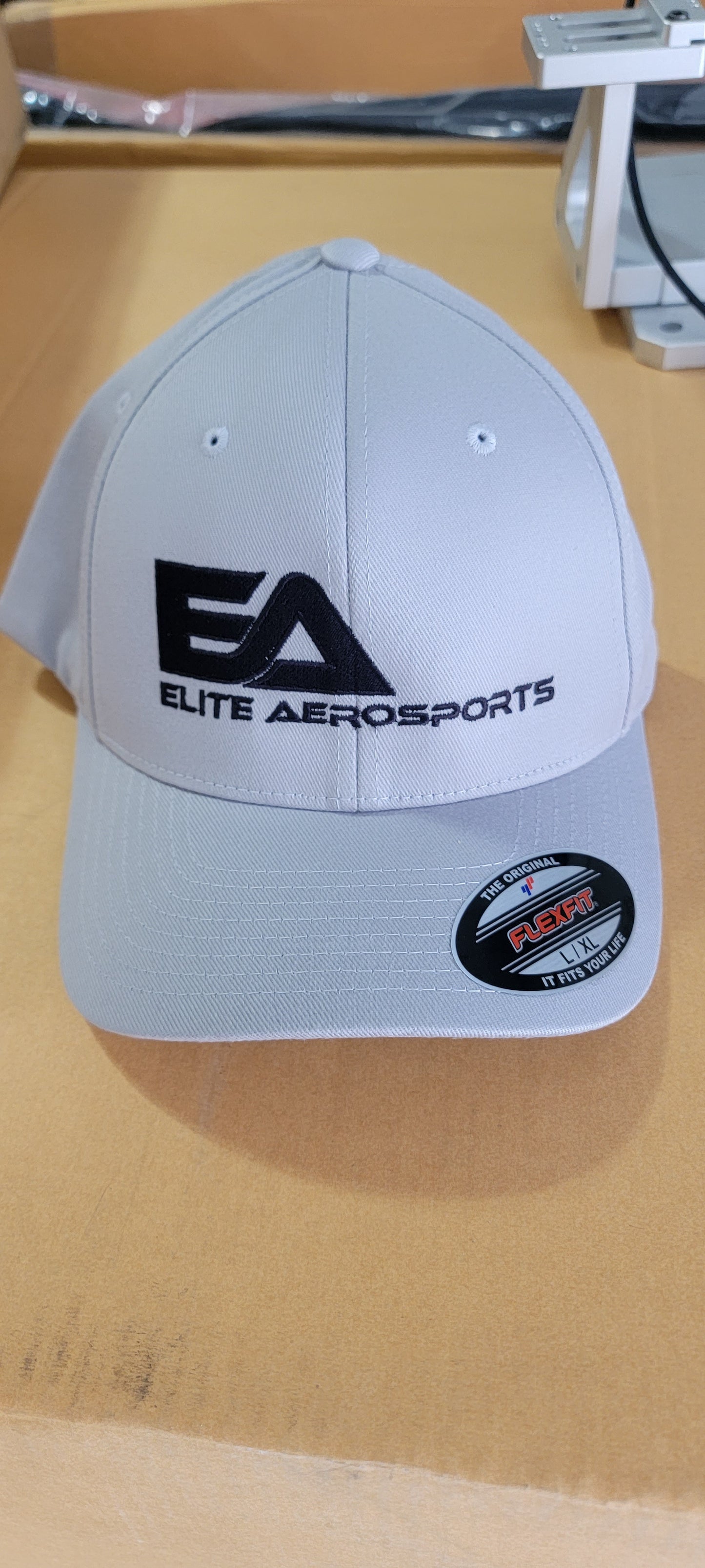 – Flexfit Hat Aerosports EA Elite L/XL